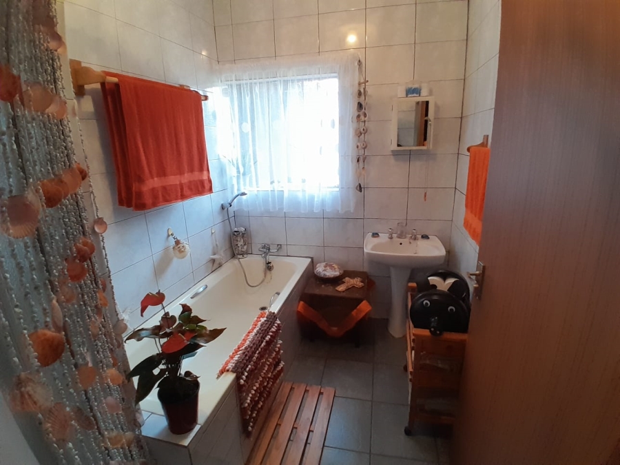 4 Bedroom Property for Sale in Kathu Northern Cape